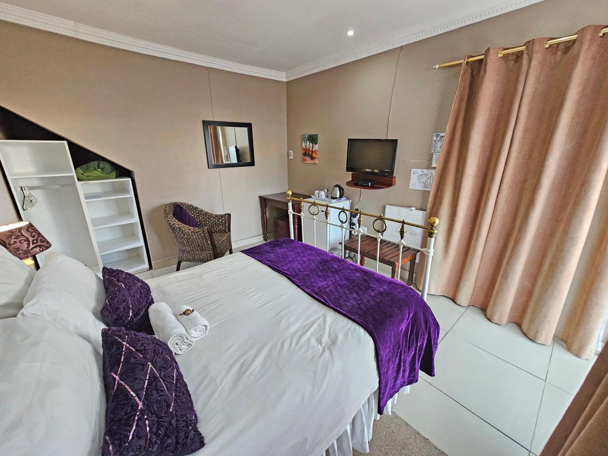 Bettie'S Luxury Lodge Kroonstad Exterior foto