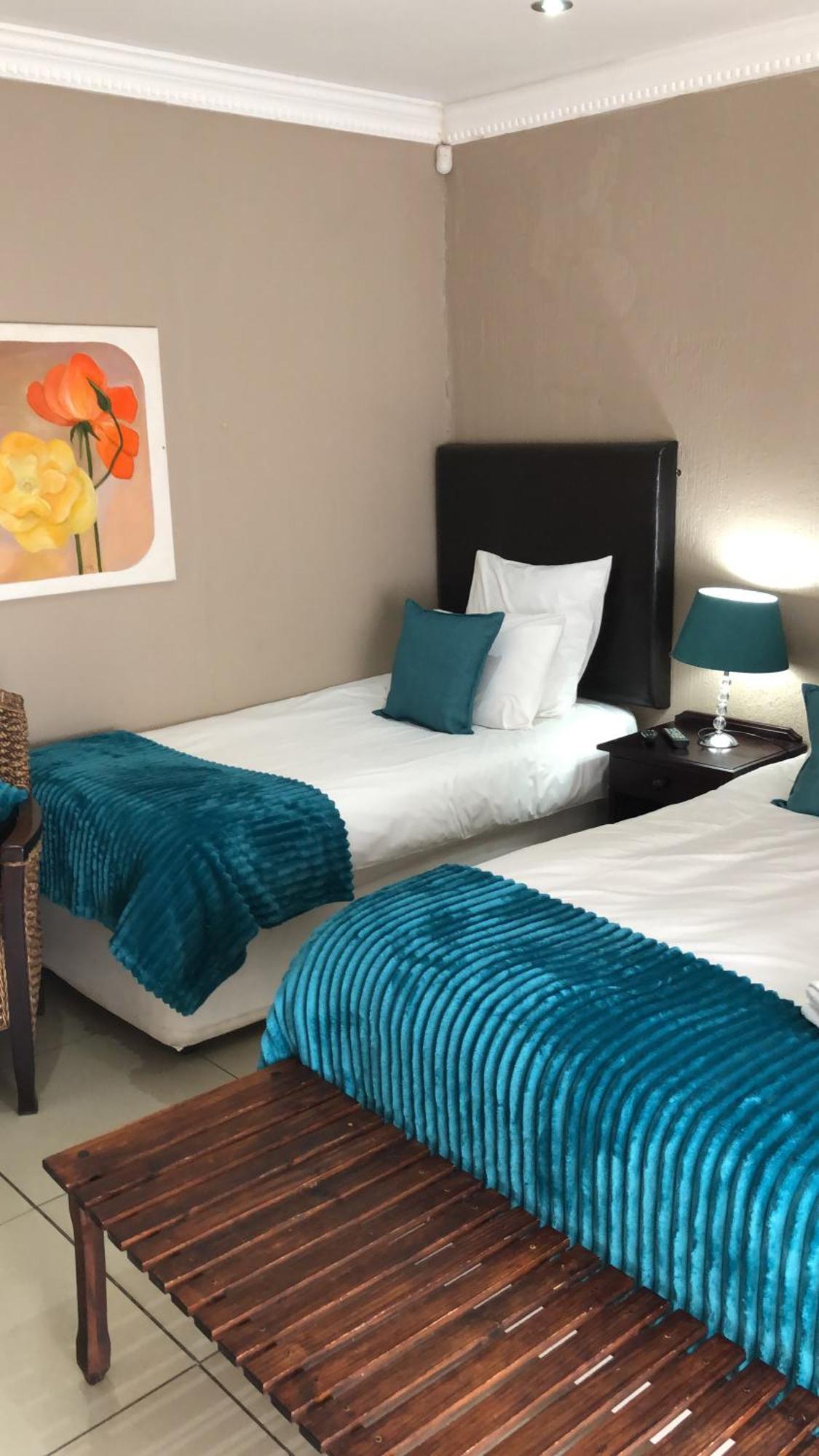 Bettie'S Luxury Lodge Kroonstad Exterior foto