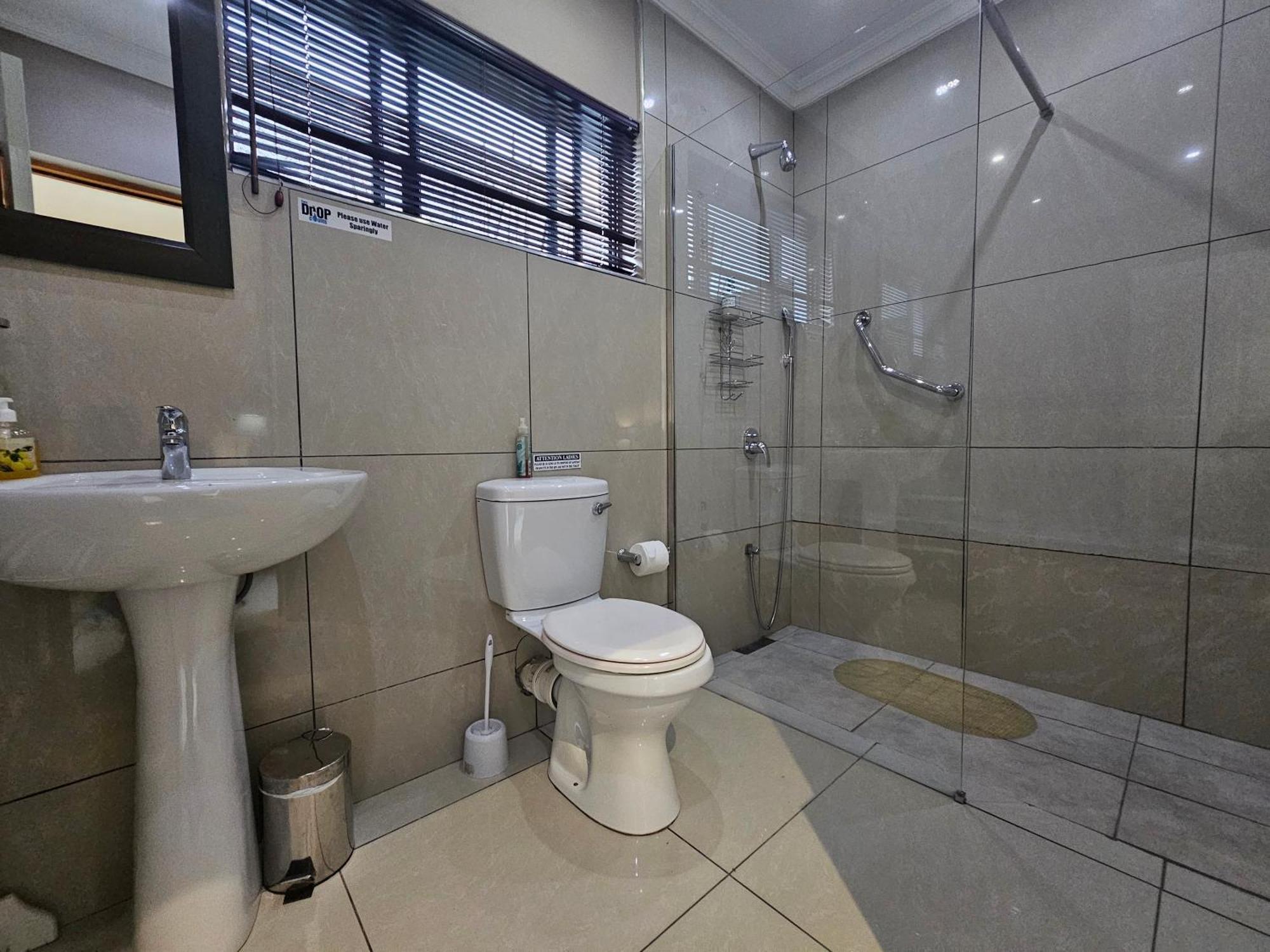 Bettie'S Luxury Lodge Kroonstad Exterior foto
